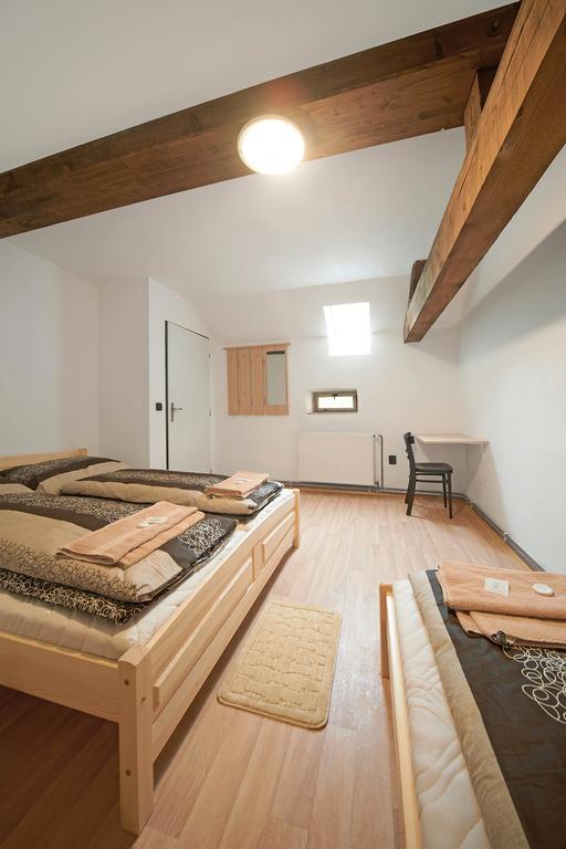 Hotel Usedlost Kotlarka Prag Zimmer foto